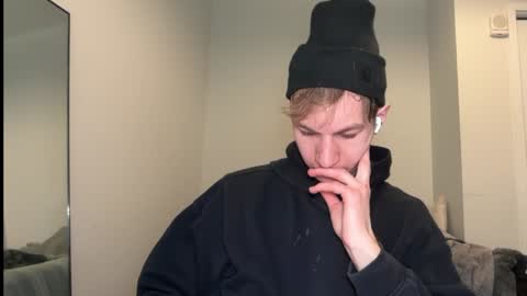 Snapshot of oliver_beck chatting on 02-01-25, 07:13 Oliver Beck online show from 02-01-25, 07:13