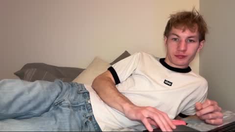 Snapshot of oliver_beck chatting on 02-06-25, 02:00 Oliver Beck online show from 02-06-25, 02:00