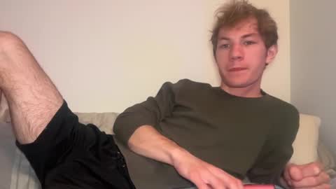 Snapshot of oliver_beck chatting on 03-08-25, 02:01 Oliver Beck online show from 03-08-25, 02:01