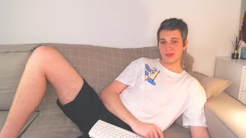 Snapshot of oliver_hort chatting on 12-02-24, 06:32 Oliver online show from 12-02-24, 06:32