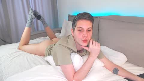 Snapshot of oliver_hort chatting on 02-18-25, 10:27 Oliver online show from 02-18-25, 10:27