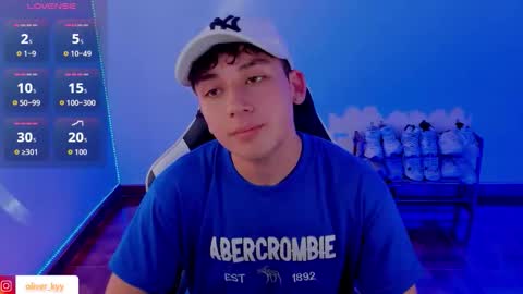 Snapshot of oliver_kyy chatting on 09-12-25, 07:36 oliveeer online show from 09-12-25, 07:36