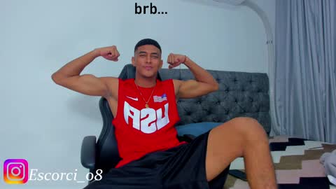 oliver_smith_2 online show from 02-21-25, 10:48