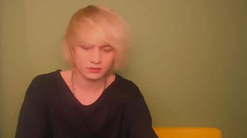 Oliver online show from 12-29-24, 01:34