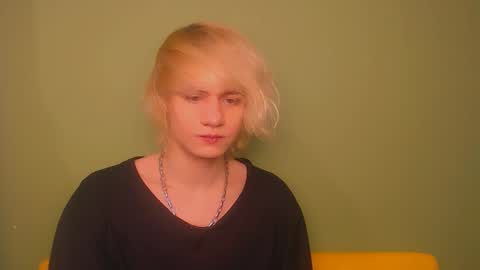 Oliver online show from 12-31-24, 01:47