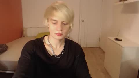 Oliver online show from 11-21-25, 01:48