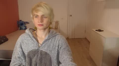 Oliver online show from 12-02-25, 01:44