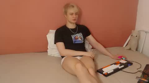 Oliver online show from 03-17-26, 01:10