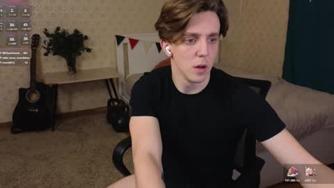 Snapshot of oliver_travis chatting on 01-27-25, 02:42 Oliver Evans online show from 01-27-25, 02:42