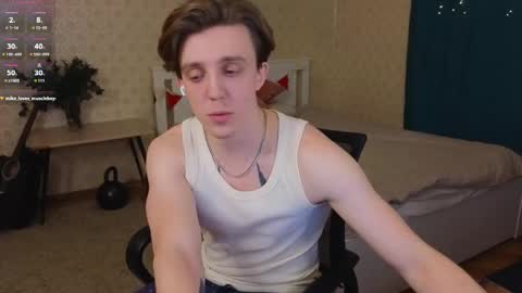 Snapshot of oliver_travis chatting on 02-10-25, 11:13 Oliver Evans online show from 02-10-25, 11:13