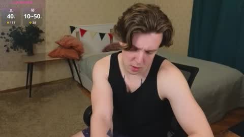 Snapshot of oliver_travis chatting on 11-29-25, 03:20 Oliver Evans online show from 11-29-25, 03:20