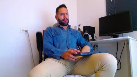 oliver online show from 01-07-26, 12:40