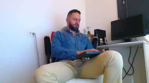 oliver online show from 02-27-26, 03:45