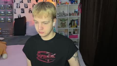 oliver online show from 11-20-25, 01:44