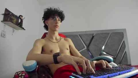 Snapshot of oliverthompson_01 chatting on 03-06-25, 06:19 oliverthompson_01 online show from 03-06-25, 06:19