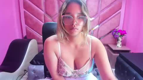  OLIVIA  online show from 01-26-25, 03:48