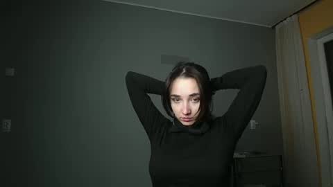 Olivia online show from 02-25-25, 05:15