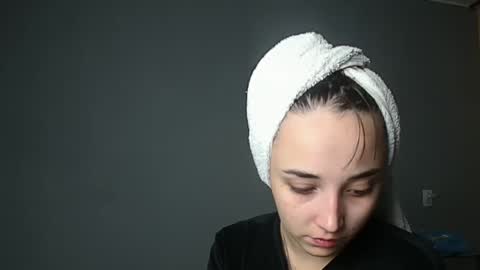 Olivia online show from 10-04-25, 10:08