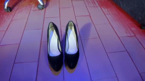 Snapshot of olivia_seex chatting on 01-17-25, 01:13 online show from 01-17-25, 01:13