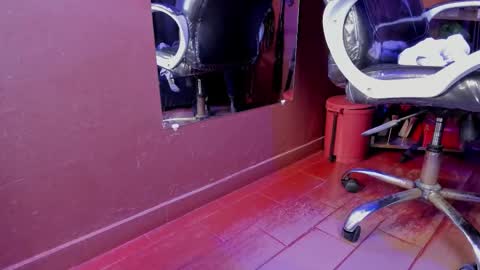 Snapshot of olivia_seex chatting on 03-05-25, 01:06 online show from 03-05-25, 01:06