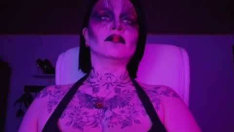 Snapshot of olivia_seex chatting on 09-14-25, 02:44 online show from 09-14-25, 02:44