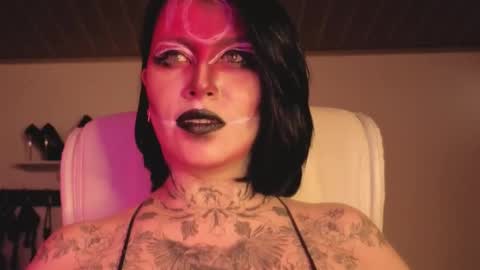 Snapshot of olivia_seex chatting on 11-06-25, 01:34 online show from 11-06-25, 01:34