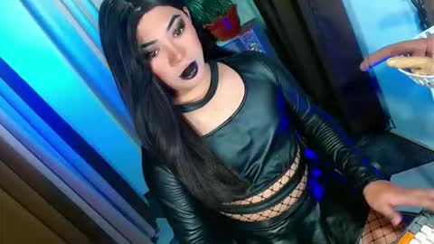 Miss OLIVIA online show from 09-19-25, 09:11