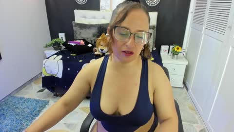 olivia online show from 12-12-24, 07:48