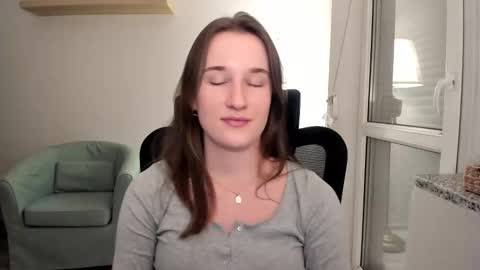 Oliwiaa2004 online show from 12-01-24, 09:48