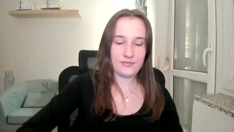 Oliwiaa2004 online show from 12-28-24, 10:13