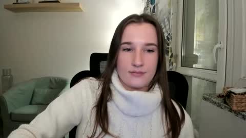 Oliwiaa2004 online show from 01-04-25, 09:52