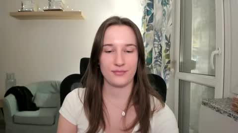 Oliwiaa2004 online show from 01-06-25, 10:15