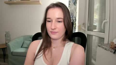 Oliwiaa2004 online show from 01-12-25, 07:53