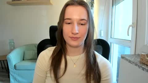 Oliwiaa2004 online show from 03-05-25, 01:06