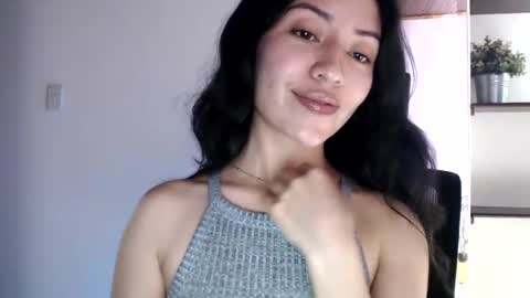 oliviaaa__ online show from 10-17-25, 04:31