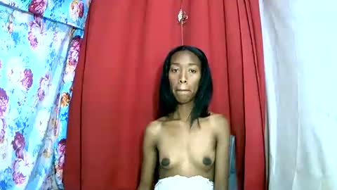 oliviah27 online show from 10-08-25, 08:17