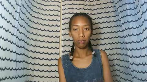 oliviah27 online show from 11-21-25, 10:03