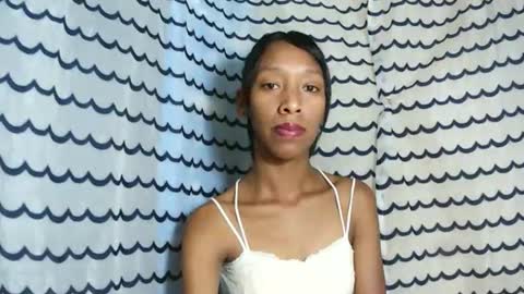 oliviah27 online show from 12-18-25, 01:11