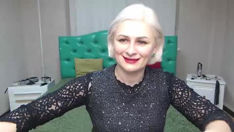 OliviaHorst online show from 01-29-25, 06:12