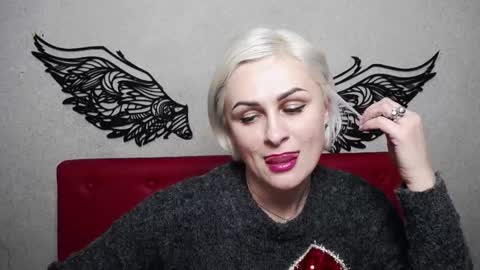 OliviaHorst online show from 02-09-25, 12:52