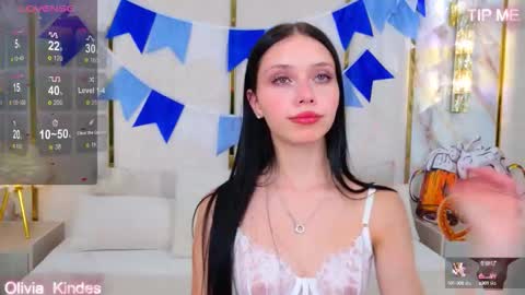 Olivia online show from 10-04-25, 05:11