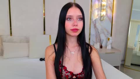 Olivia online show from 10-05-25, 05:11