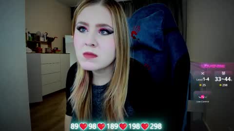 . online show from 10-10-25, 05:06