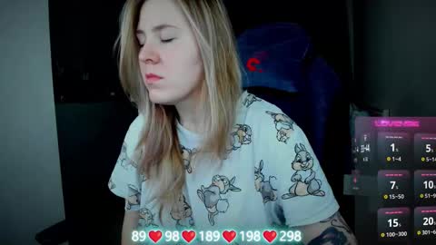 . online show from 10-26-25, 03:23