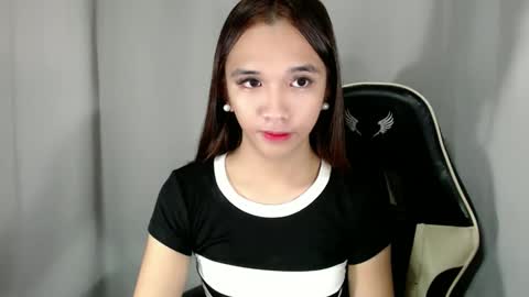 Snapshot of olivianiczxasshieerrraa6 chatting on 09-14-25, 02:33 NICOLE online show from 09-14-25, 02:33