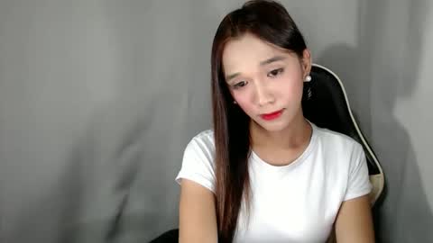 Snapshot of olivianiczxasshieerrraa6 chatting on 09-19-25, 06:19 NICOLE online show from 09-19-25, 06:19