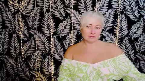 Kelly online show from 10-20-25, 11:32