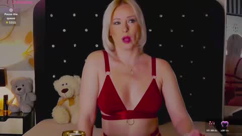 Olivia online show from 03-06-26, 09:55