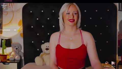 Olivia online show from 12-20-25, 10:28