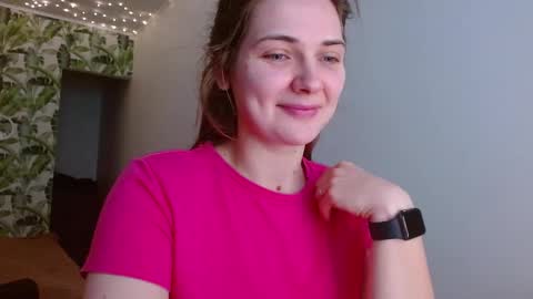 Olivia online show from 01-26-25, 05:34